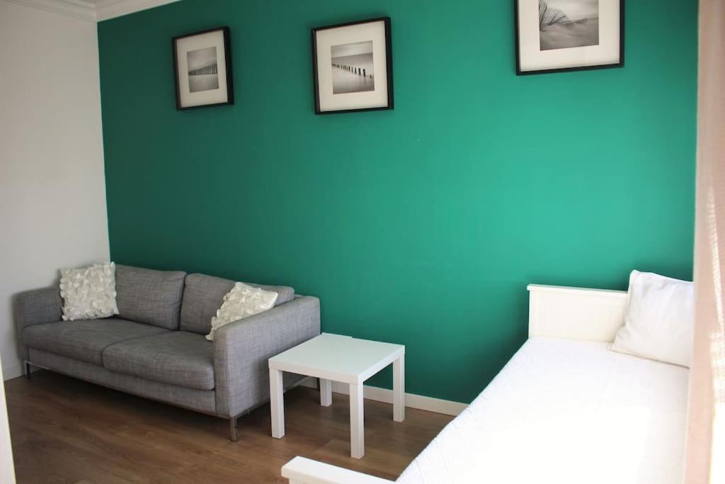 Sunny Apartment In リスボン エクステリア 写真