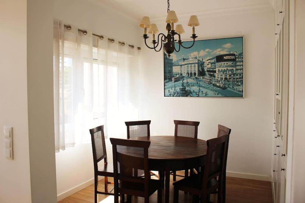 Sunny Apartment In リスボン エクステリア 写真